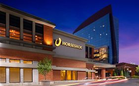 Hotelumiere At The Arch, A Caesars Destination